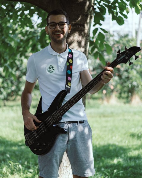 Matthias - Bass